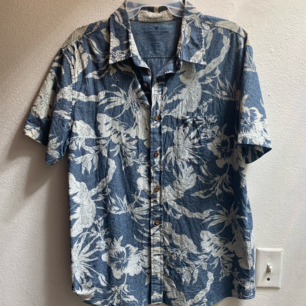 American eagle mens short sleeve shirt